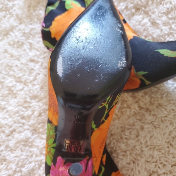 ✖️SOLD✖️ Auth BALENCIAGA floral knife boots - Picture 4 of 13